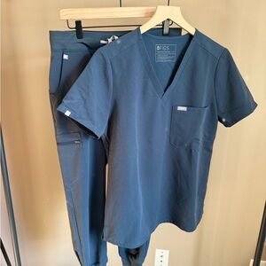 Figs Catarina Scrub Top